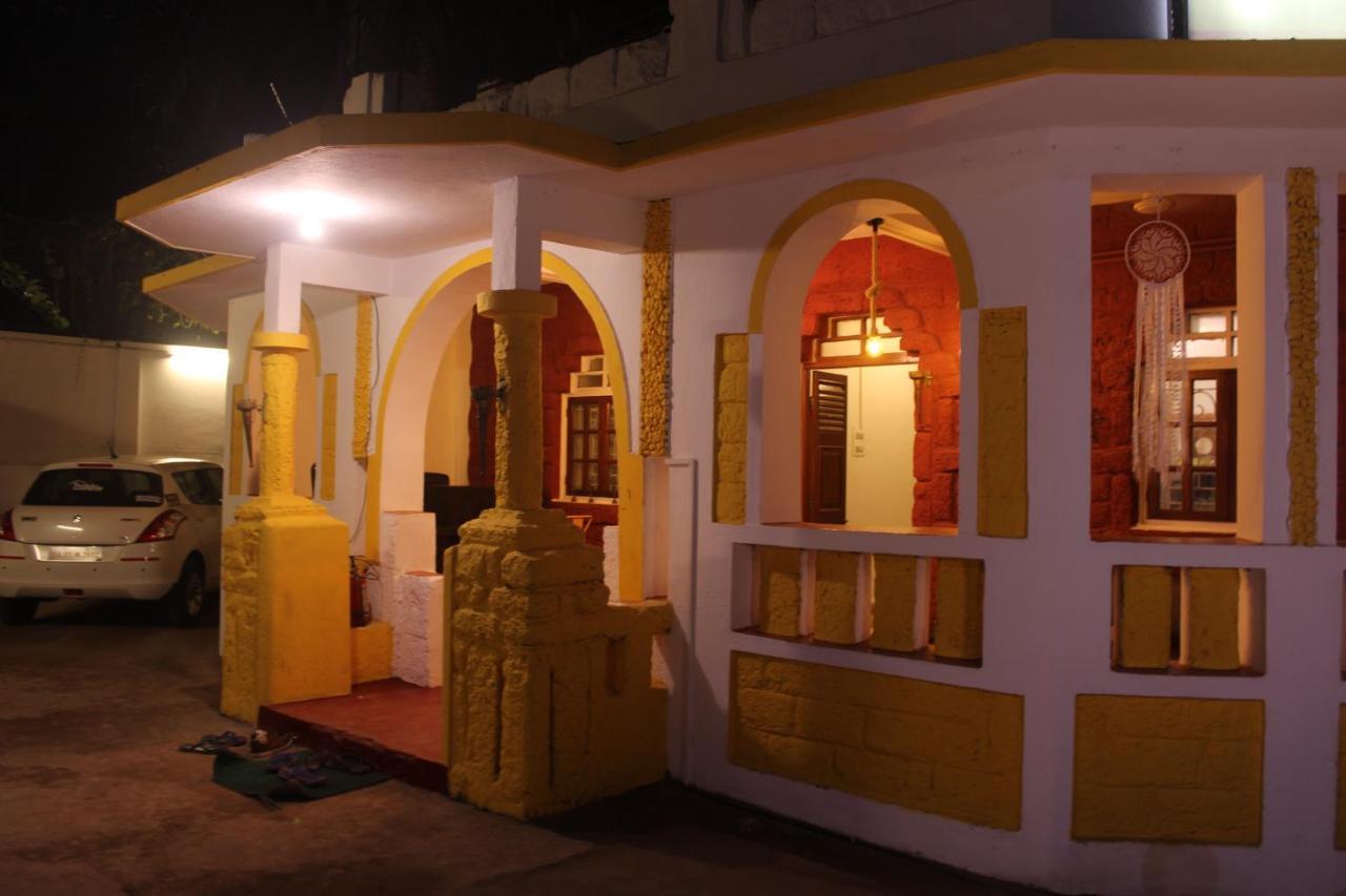Aerostel - Backpacker'S Hostel In Goa Calangute Exterior foto
